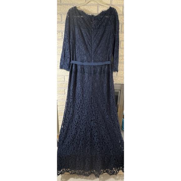 Tadashi Shoji NWOT 3/4 Sleeve Navy blue Lace Belted Waist Sz 14 Evening Dress - Picture 4 of 7